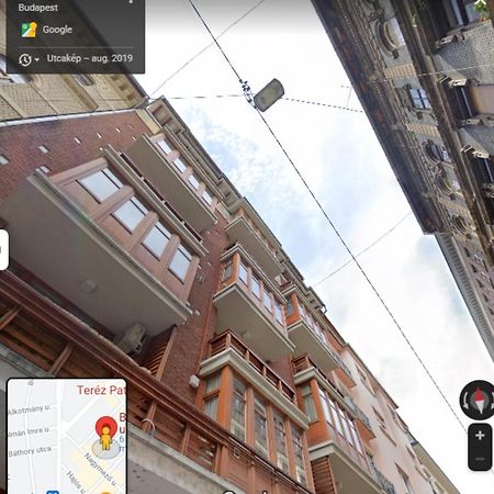 Bpr Wolf Apartment With Terrace Budapest Luaran gambar